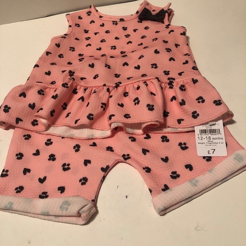 New with tags  Nutmeg baby top, shorts and headband- high quality baby outfit